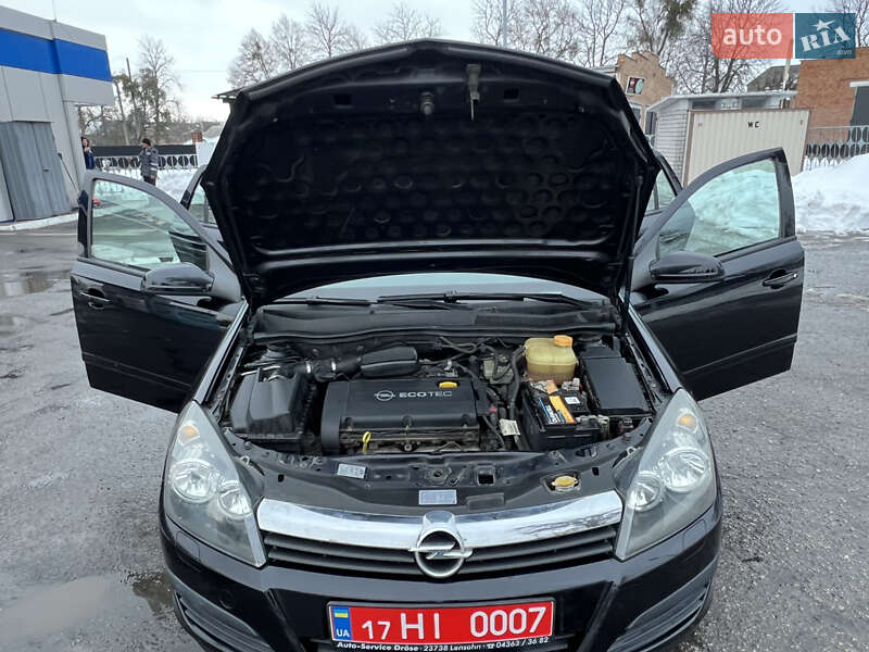 Універсал Opel Astra 2006 в Лубнах