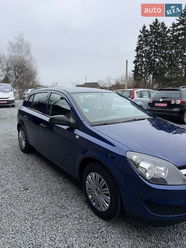 Хэтчбек Opel Astra 2009 в Луцке фото 21 Хэтчбек Opel Astra 2009 в Луцке