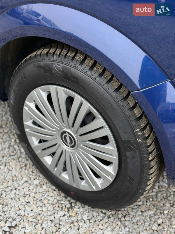 Хэтчбек Opel Astra 2009 в Луцке фото 41 Хэтчбек Opel Astra 2009 в Луцке