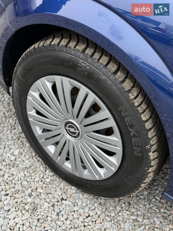 Хэтчбек Opel Astra 2009 в Луцке фото 42 Хэтчбек Opel Astra 2009 в Луцке