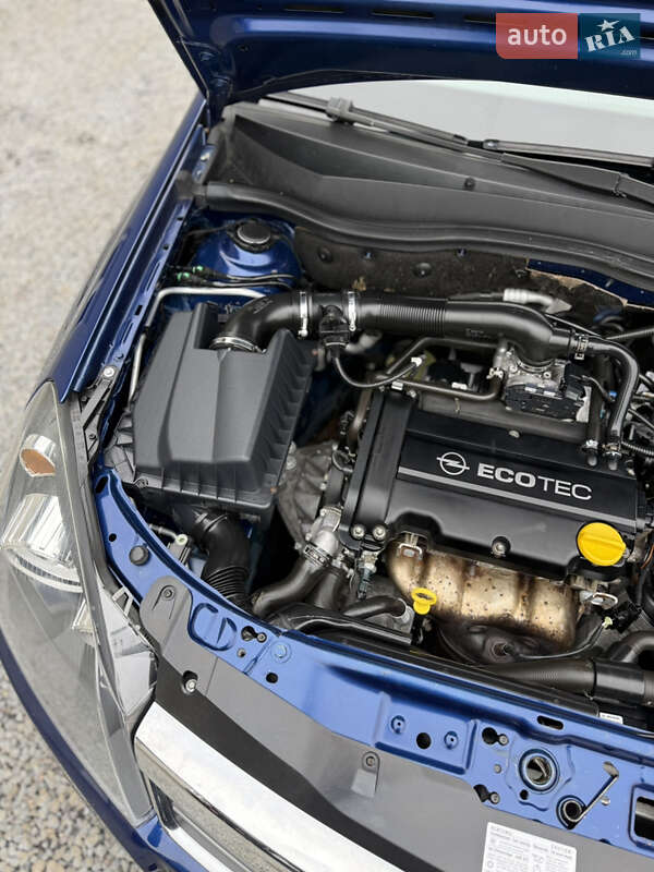 Хэтчбек Opel Astra 2009 в Луцке фото 88 Хэтчбек Opel Astra 2009 в Луцке