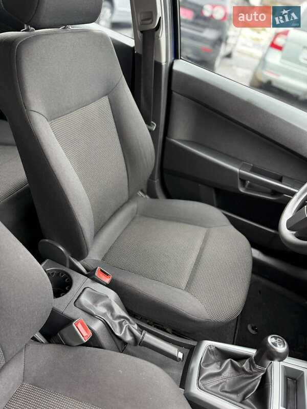 Хэтчбек Opel Astra 2009 в Луцке фото 103 Хэтчбек Opel Astra 2009 в Луцке