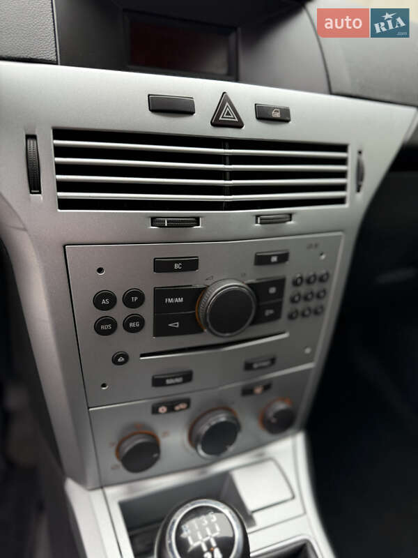 Хэтчбек Opel Astra 2009 в Луцке фото 130 Хэтчбек Opel Astra 2009 в Луцке