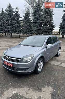 Хэтчбек Opel Astra 2006 в Вознесенске