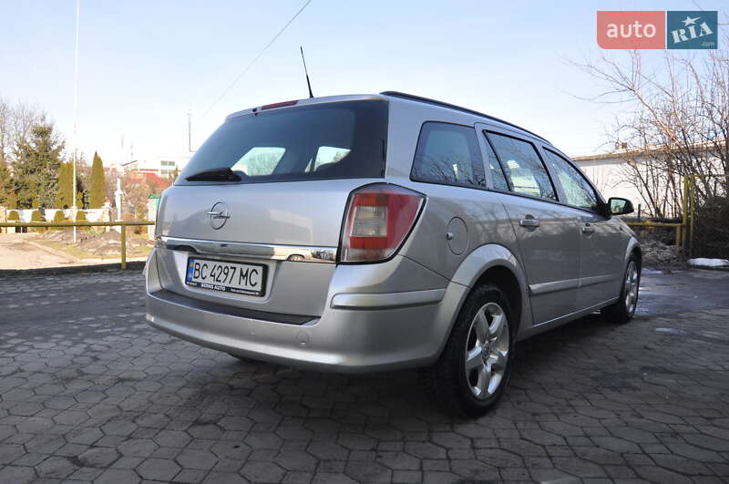 Универсал Opel Astra 2008 в Львове