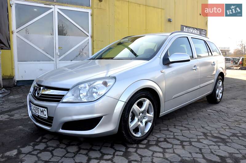 Универсал Opel Astra 2008 в Львове