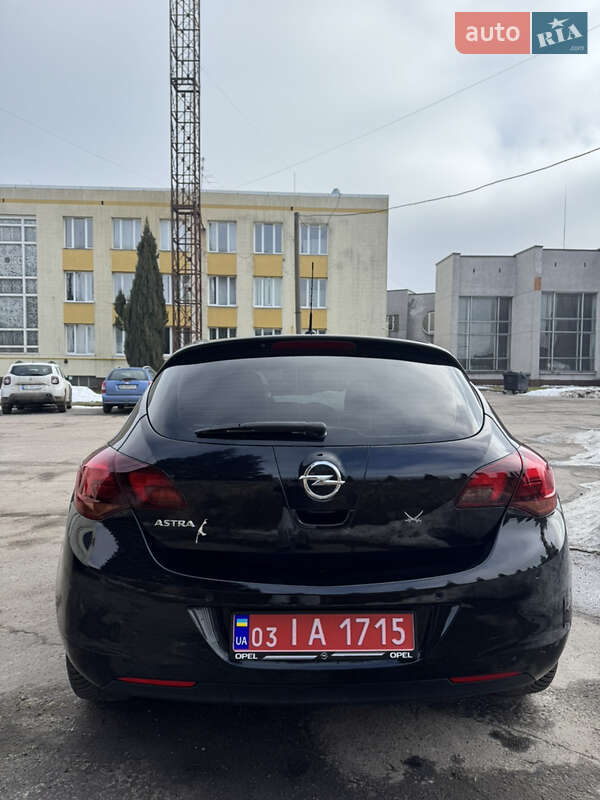 Хэтчбек Opel Astra 2010 в Ровно фото 8 Хэтчбек Opel Astra 2010 в Ровно