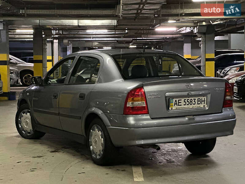Седан Opel Astra 2006 в Дніпрі фото 9 Седан Opel Astra 2006 в Дніпрі