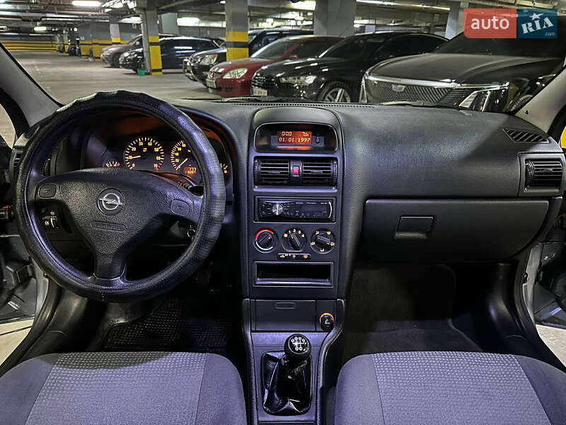 Седан Opel Astra 2006 в Дніпрі фото 17 Седан Opel Astra 2006 в Дніпрі