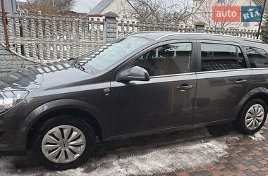 Универсал Opel Astra 2010 в Белой Церкви