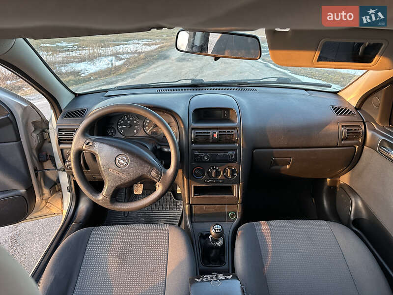 Седан Opel Astra 2008 в Сарнах фото 17 Седан Opel Astra 2008 в Сарнах
