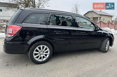 Универсал Opel Astra 2007 в Ивано-Франковске