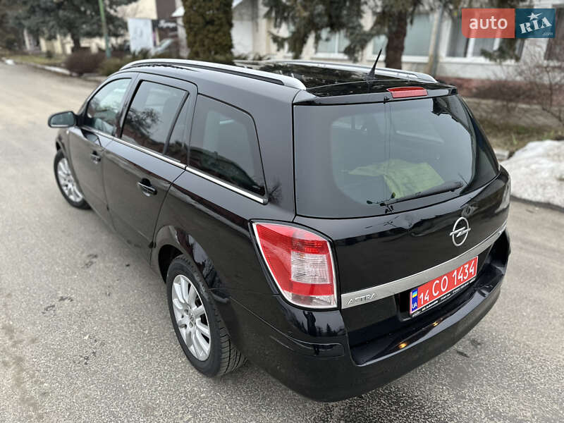 Универсал Opel Astra 2007 в Ивано-Франковске
