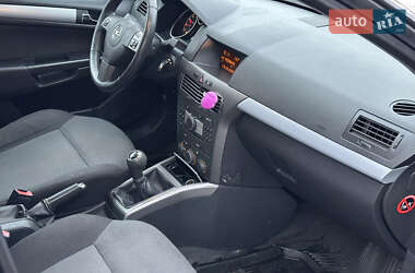 Универсал Opel Astra 2007 в Ивано-Франковске