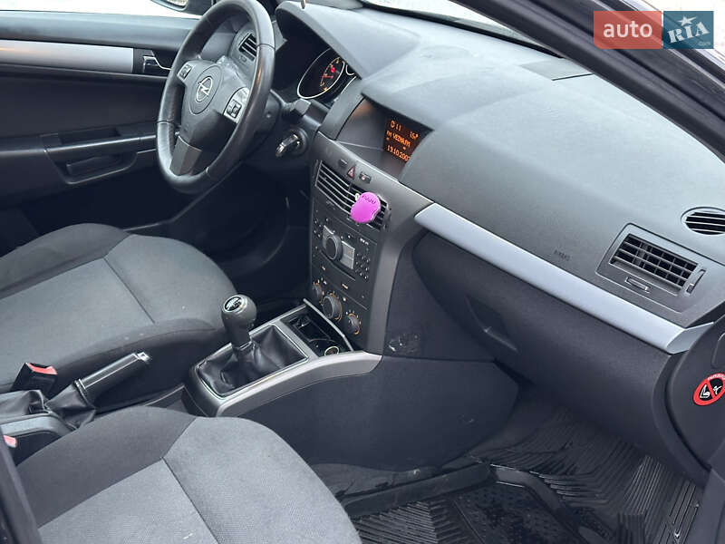 Универсал Opel Astra 2007 в Ивано-Франковске