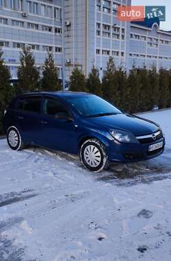 Хэтчбек Opel Astra 2006 в Днепре