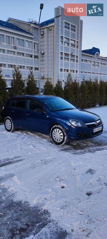 Хэтчбек Opel Astra 2006 в Днепре