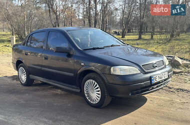Седан Opel Astra 2006 в Новой Одессе