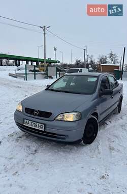 Седан Opel Astra 2008 в Киеве