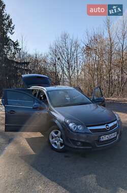 Универсал Opel Astra 2008 в Калуше