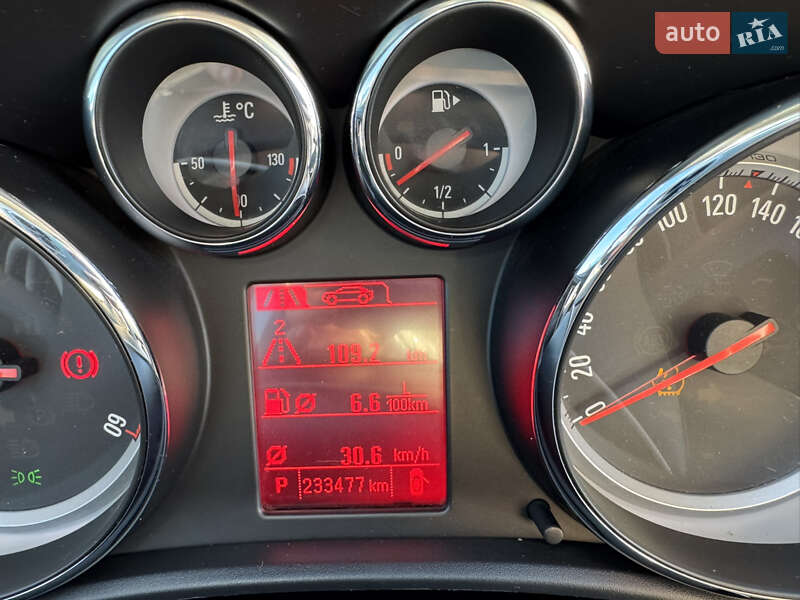 Универсал Opel Astra 2014 в Броварах