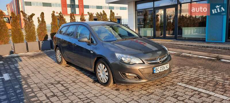 Універсал Opel Astra 2014 в Львові