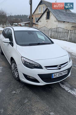 Универсал Opel Astra 2014 в Житомире