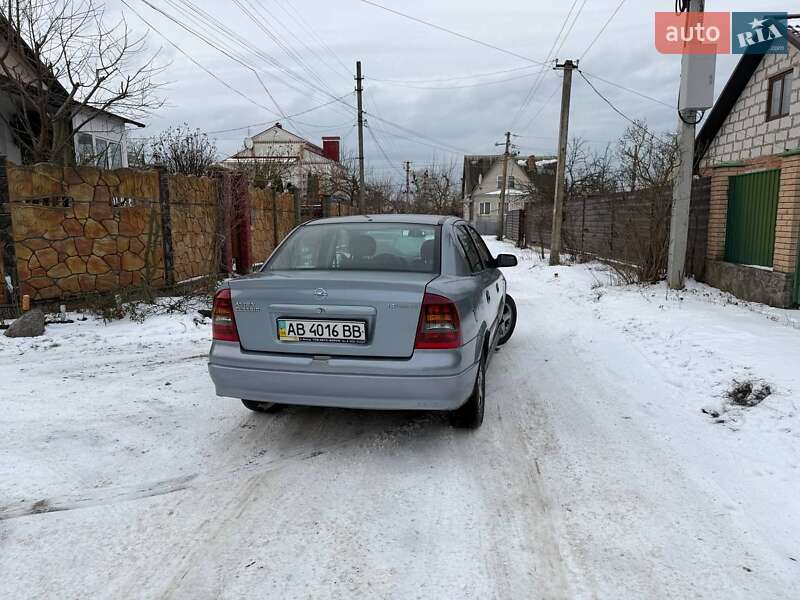 Седан Opel Astra 2008 в Вінниці