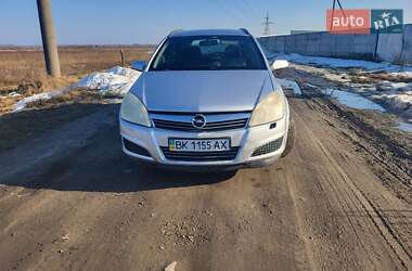 Универсал Opel Astra 2007 в Костополе