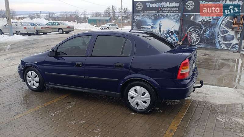 Седан Opel Astra 2006 в Звенигородці