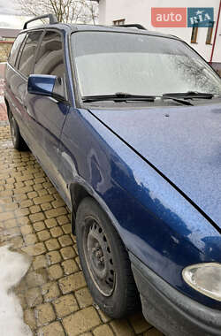 Универсал Opel Astra 1994 в Долине