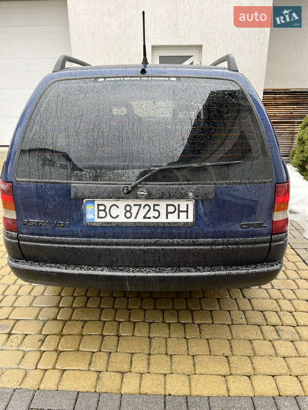 Универсал Opel Astra 1994 в Долине