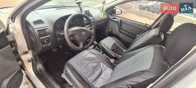 Седан Opel Astra 2006 в Черкасах фото 9 Седан Opel Astra 2006 в Черкасах