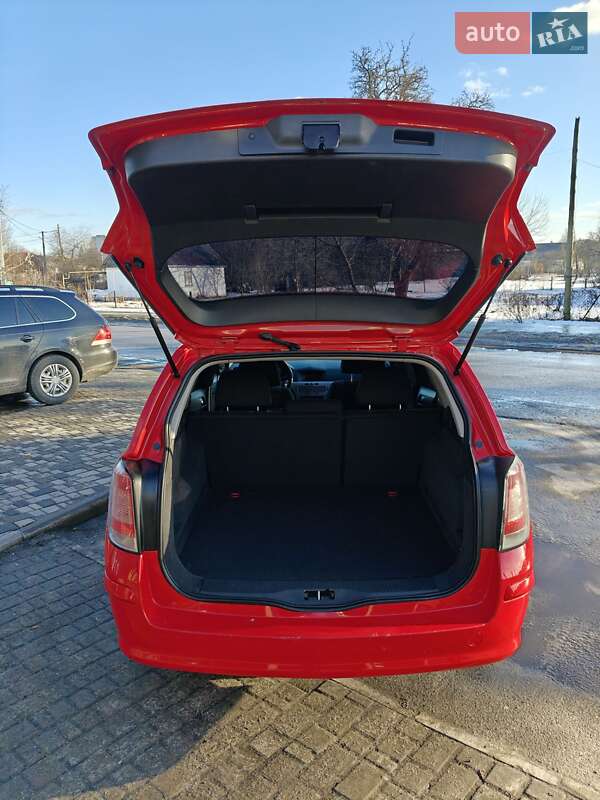 Універсал Opel Astra 2009 в Звягелі