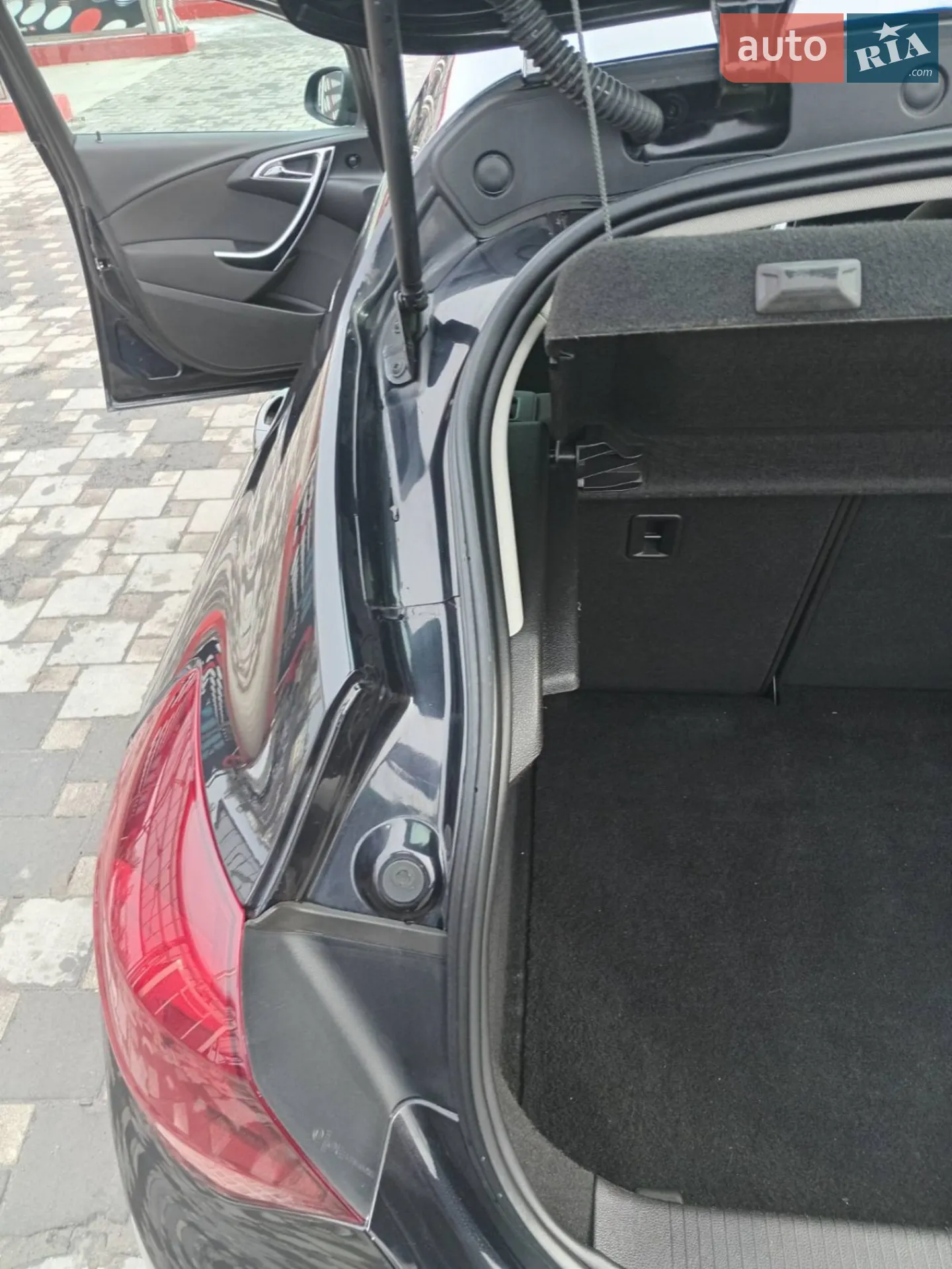 2011 Opel Astra - мініатюра 13