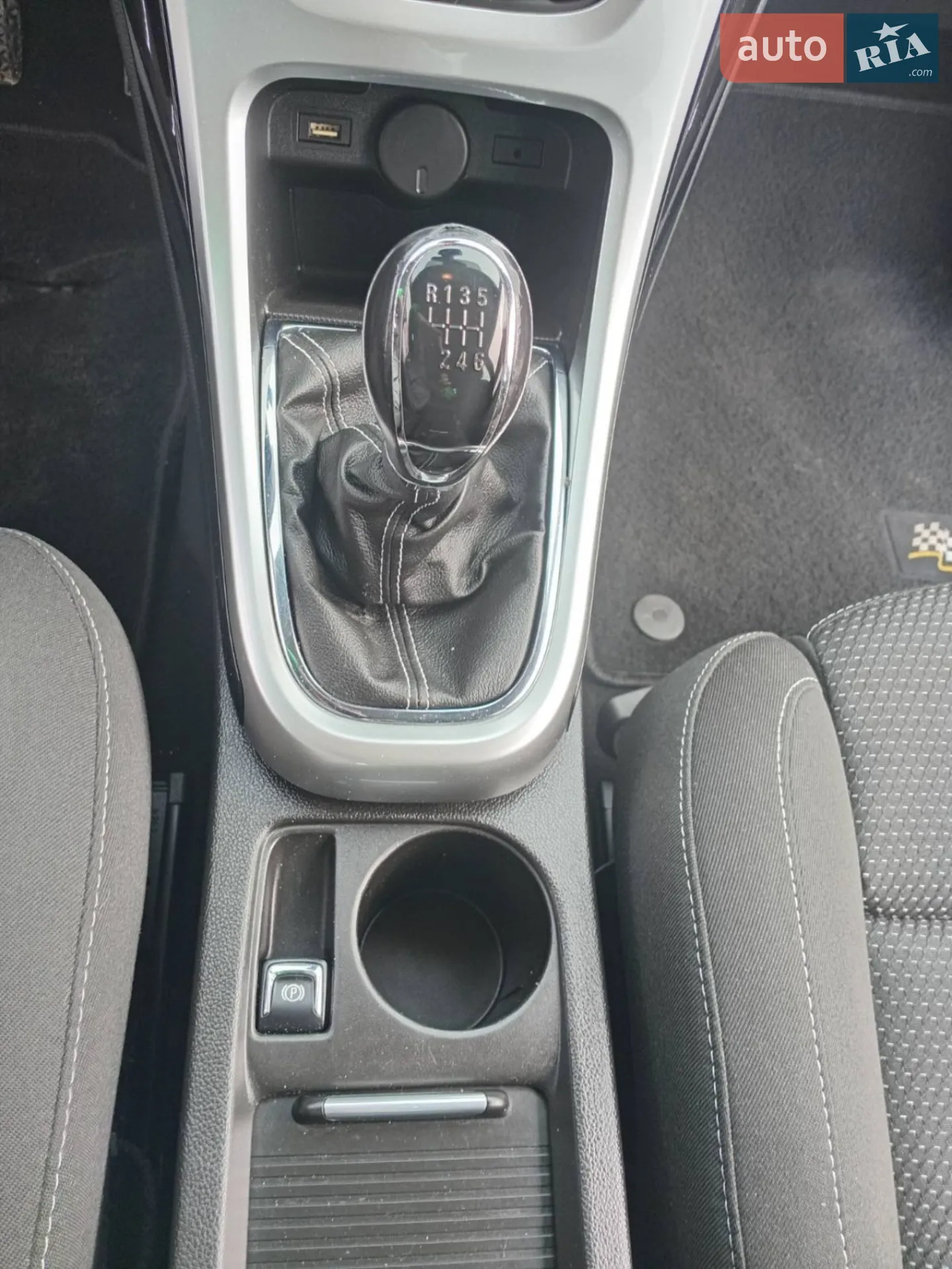 2011 Opel Astra - мініатюра 27