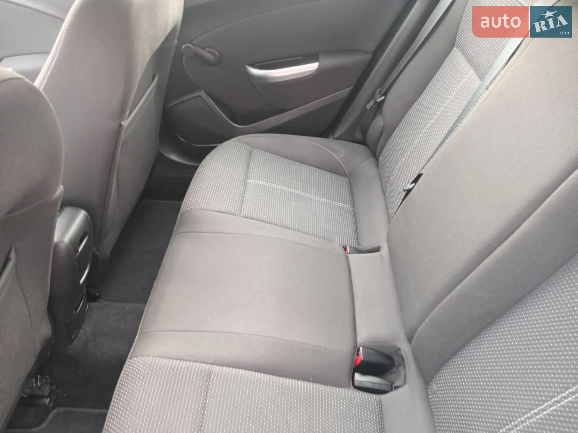 2011 Opel Astra - мініатюра 33