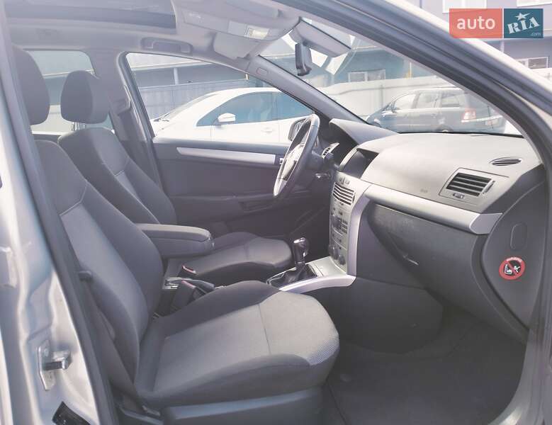 Универсал Opel Astra 2009 в Луцке фото 17 Универсал Opel Astra 2009 в Луцке