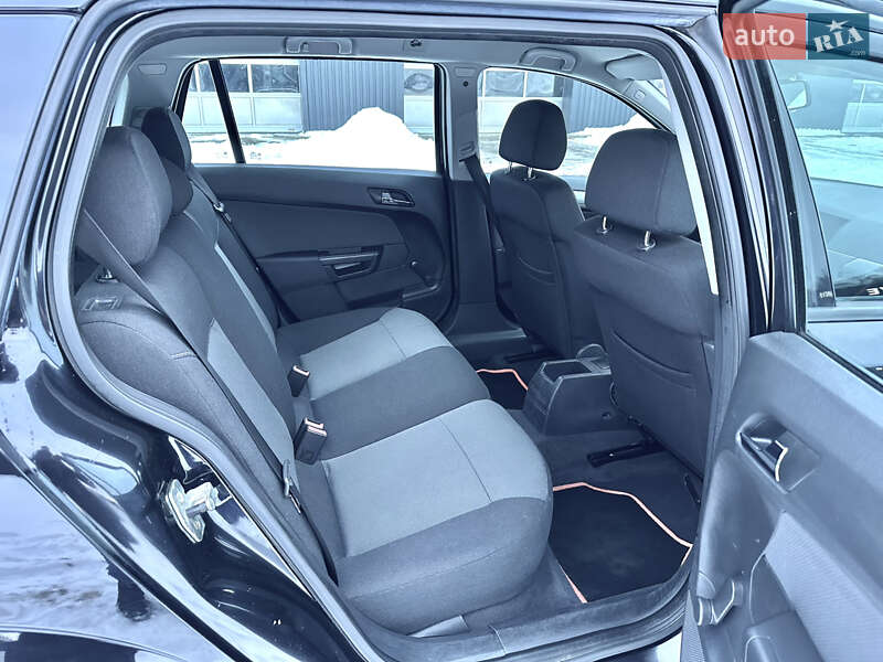 Універсал Opel Astra 2006 в Києві