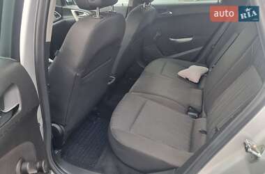 Универсал Opel Astra 2011 в Хмельницком