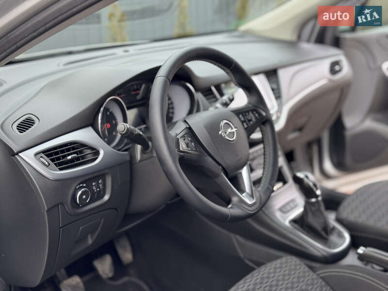 Универсал Opel Astra 2018 в Ивано-Франковске