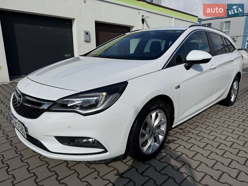 Универсал Opel Astra 2018 в Хмельницком