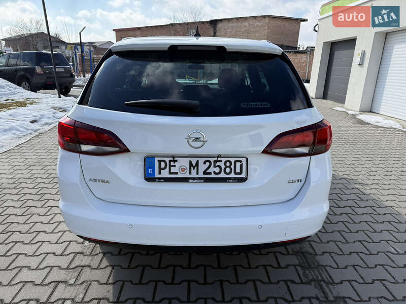 Универсал Opel Astra 2018 в Хмельницком