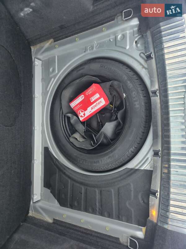 Універсал Opel Astra 2006 в Нововолинську