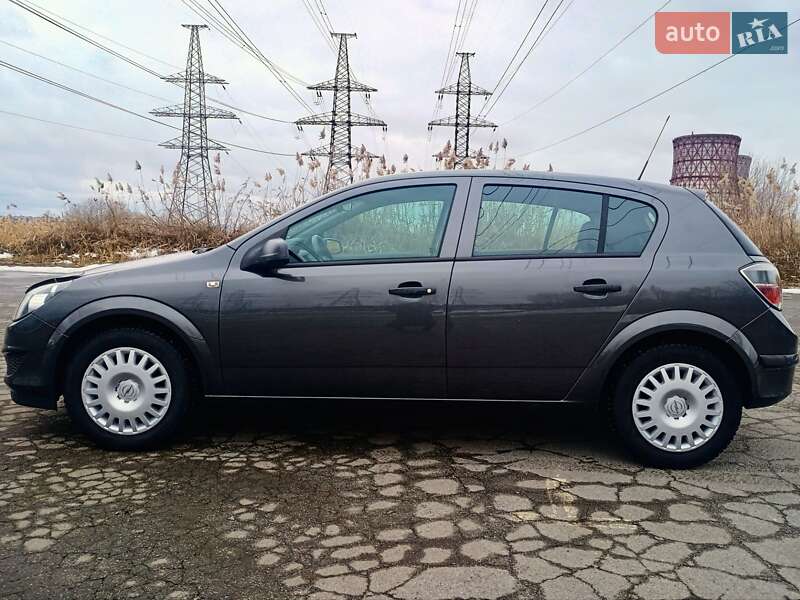 Хэтчбек Opel Astra 2009 в Харькове
