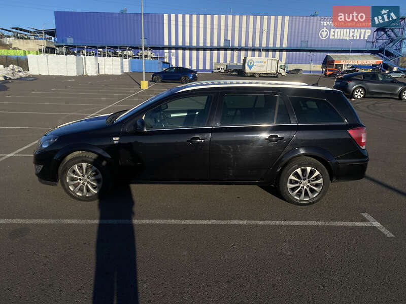 Універсал Opel Astra 2010 в Рівному фото 16 Універсал Opel Astra 2010 в Рівному