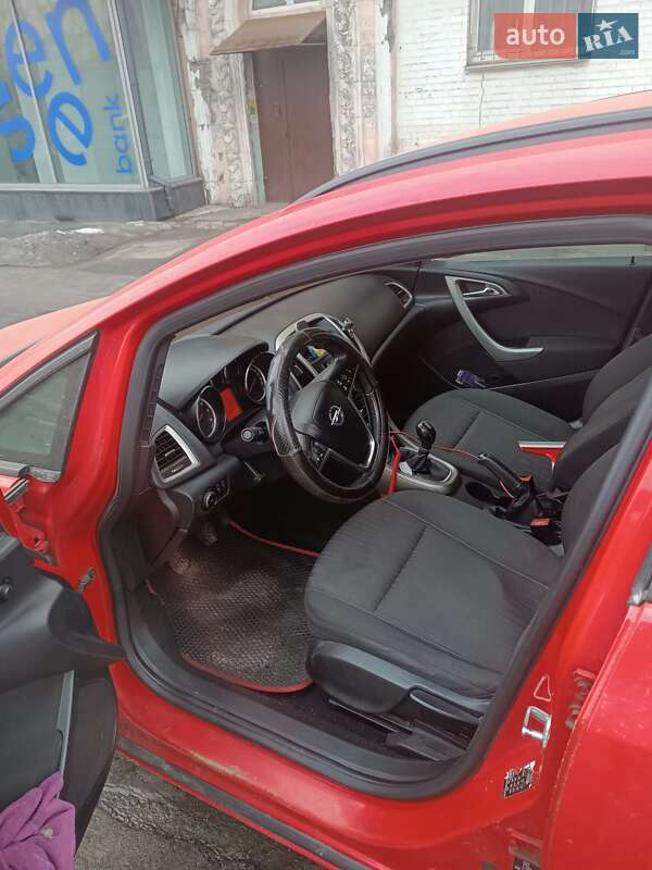 Універсал Opel Astra 2011 в Києві фото 2 Універсал Opel Astra 2011 в Києві