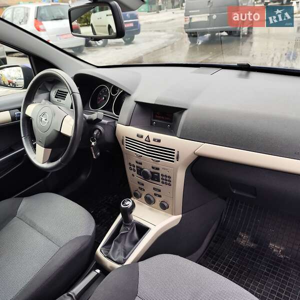 Седан Opel Astra 2009 в Белой Церкви фото 24 Седан Opel Astra 2009 в Белой Церкви