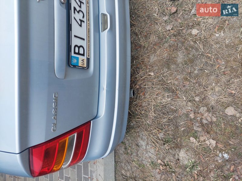 Седан Opel Astra 2004 в Горишних Плавнях