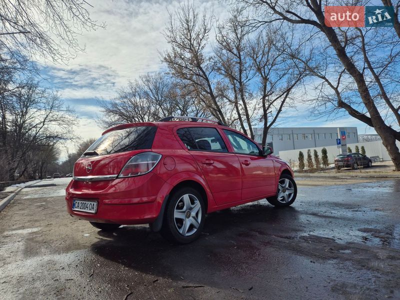 Хетчбек Opel Astra 2012 в Черкасах